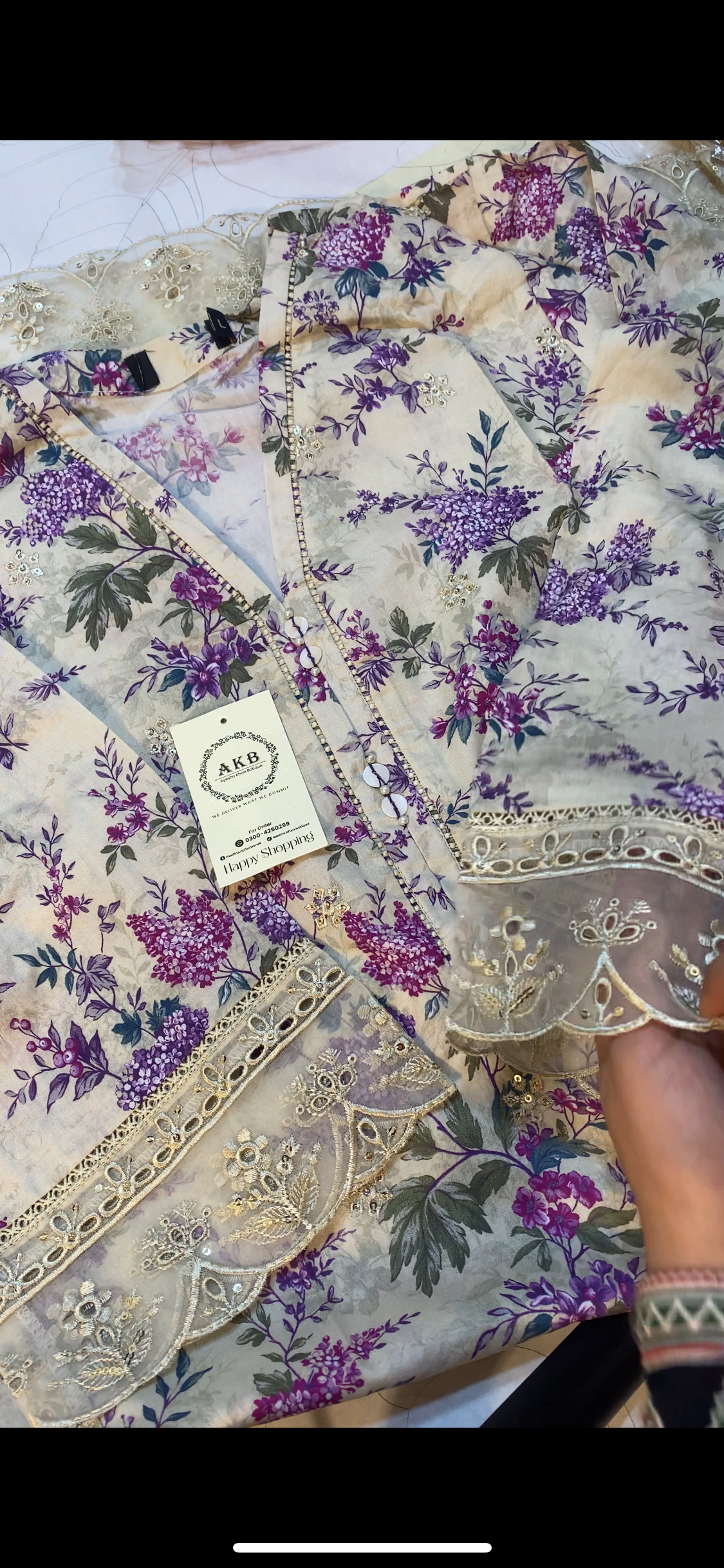 Lawn stichd luxry (large)