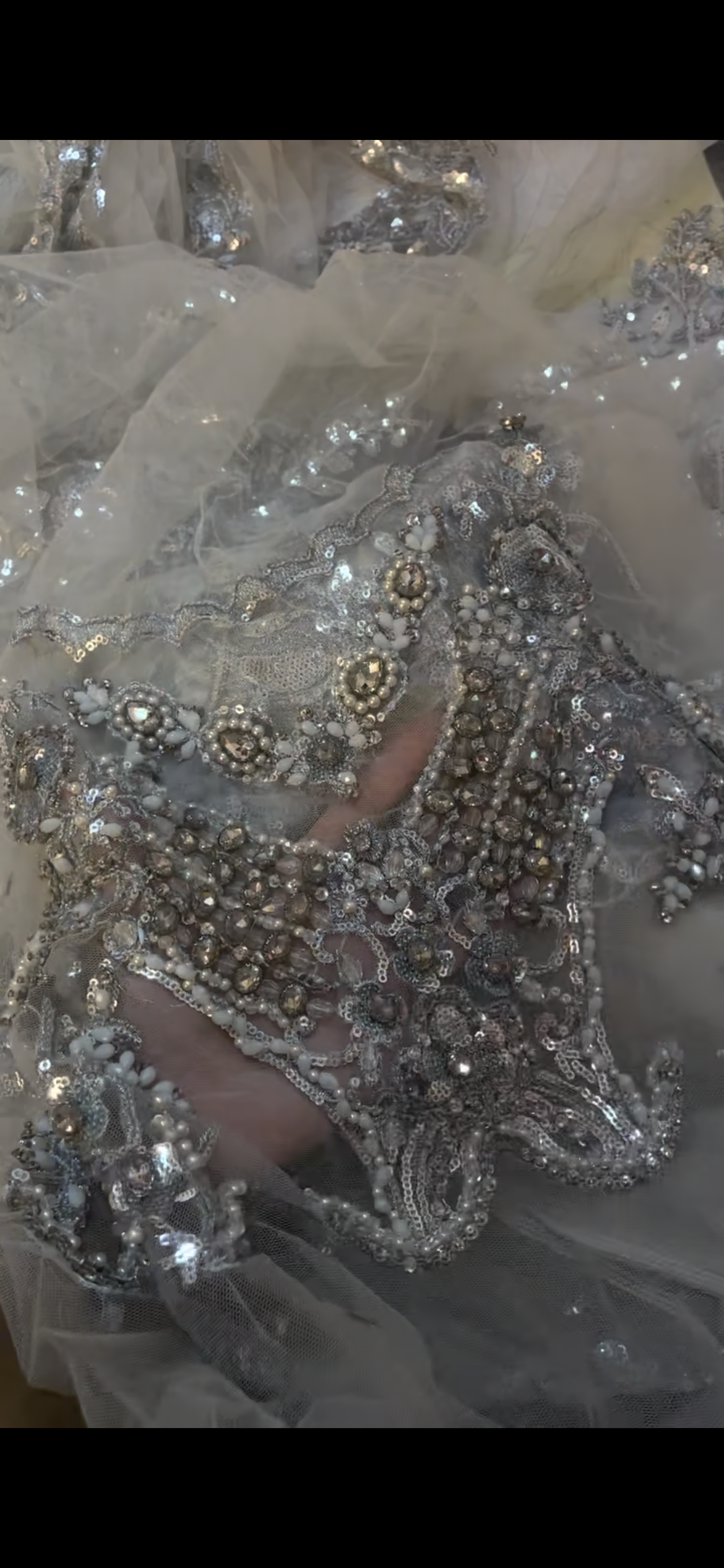 Mushq viral stones maxi