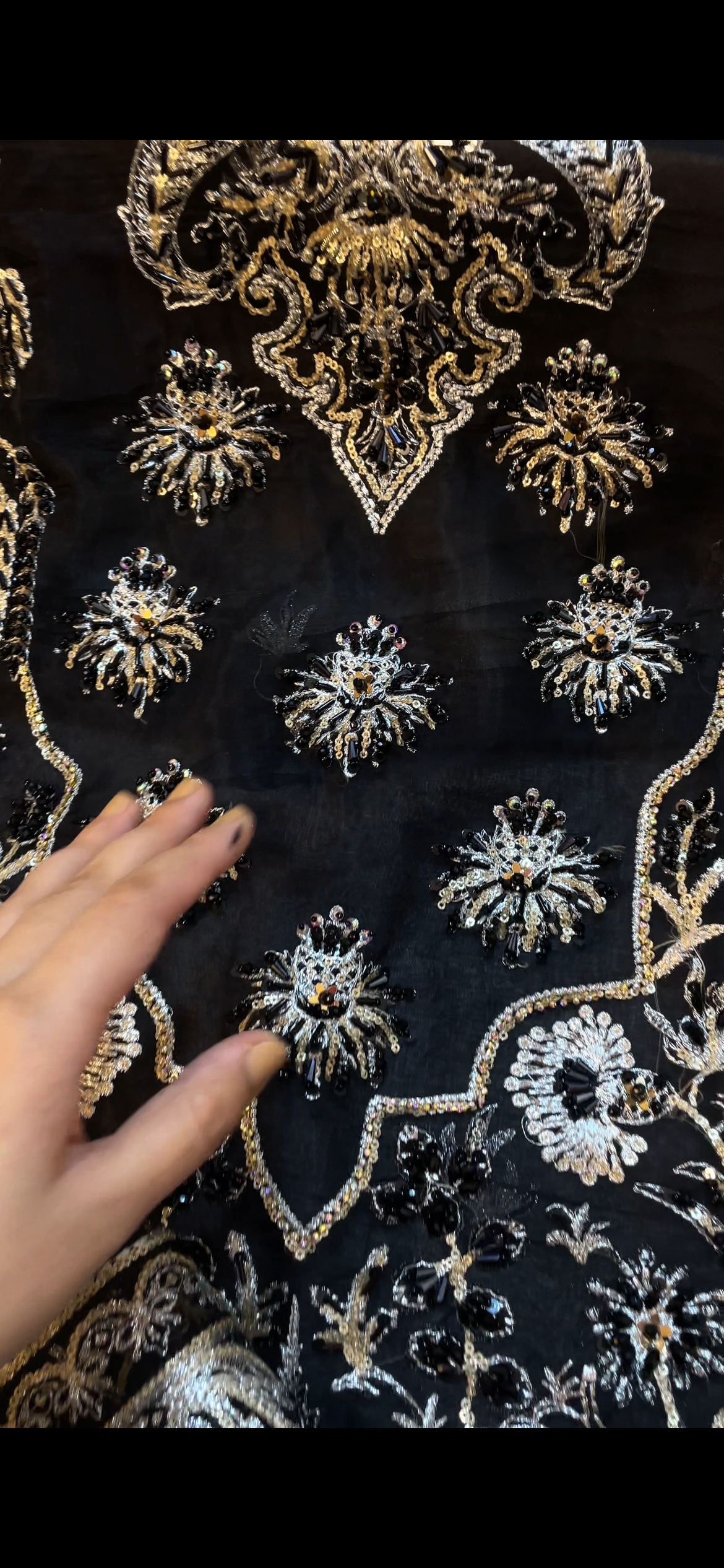 Afroze Black (Al) 🖤