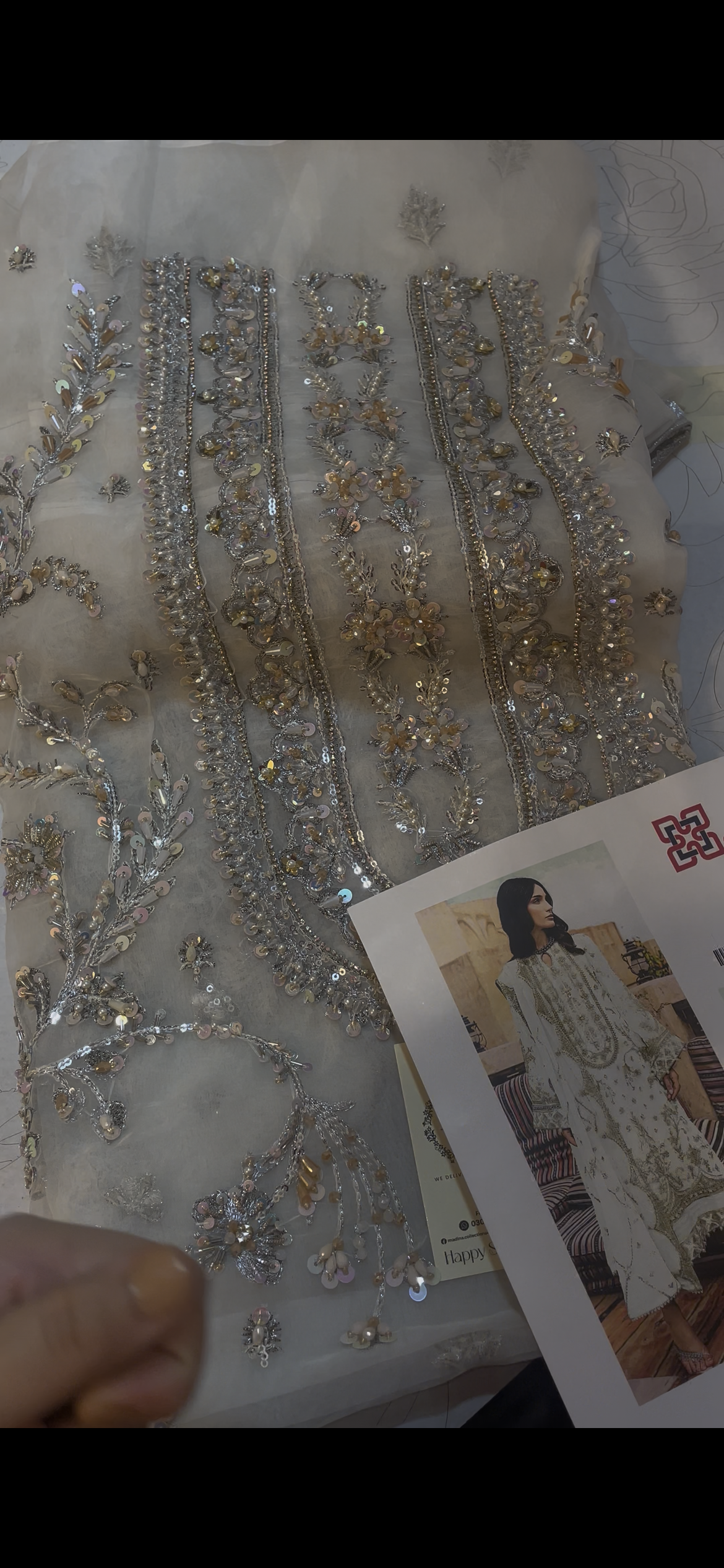 Gulaal White