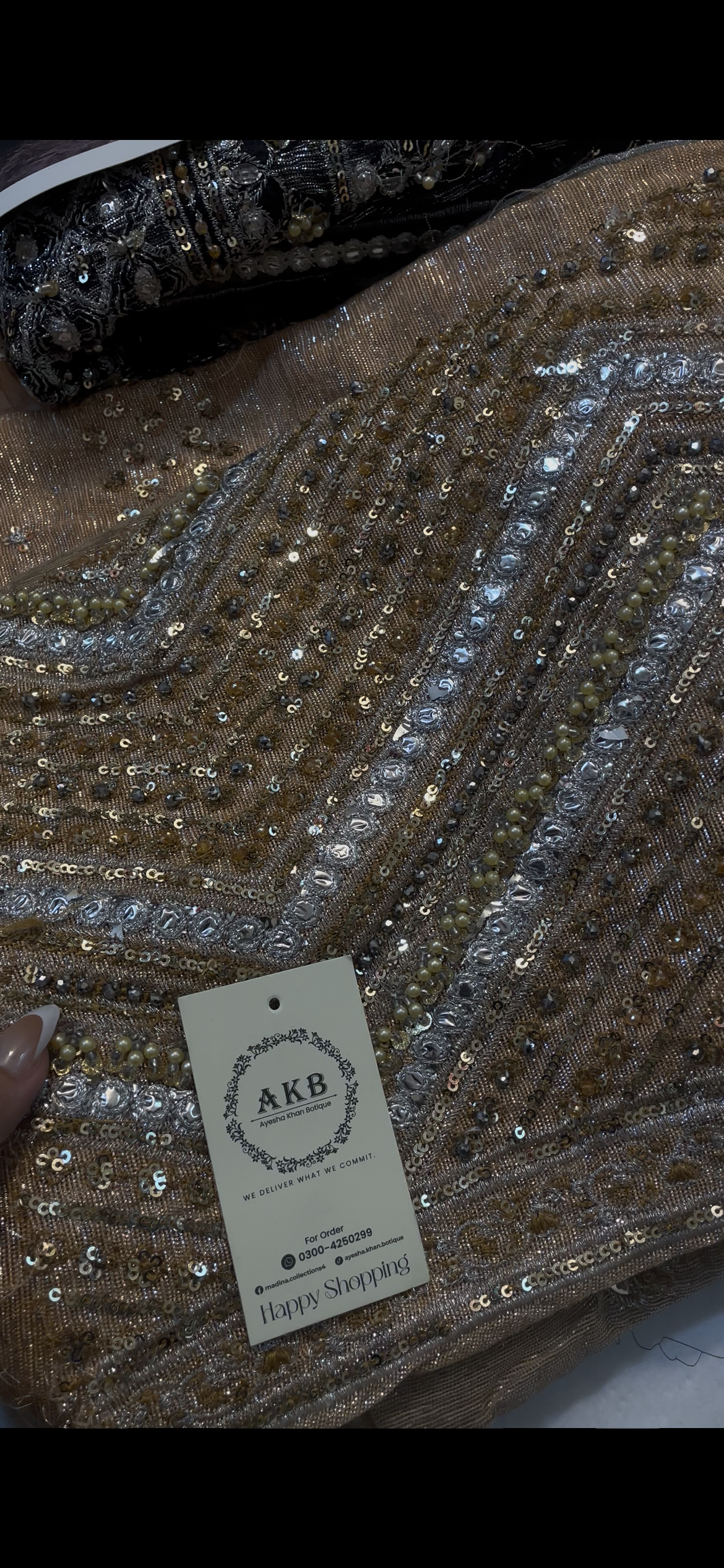 MNR gold Maxi