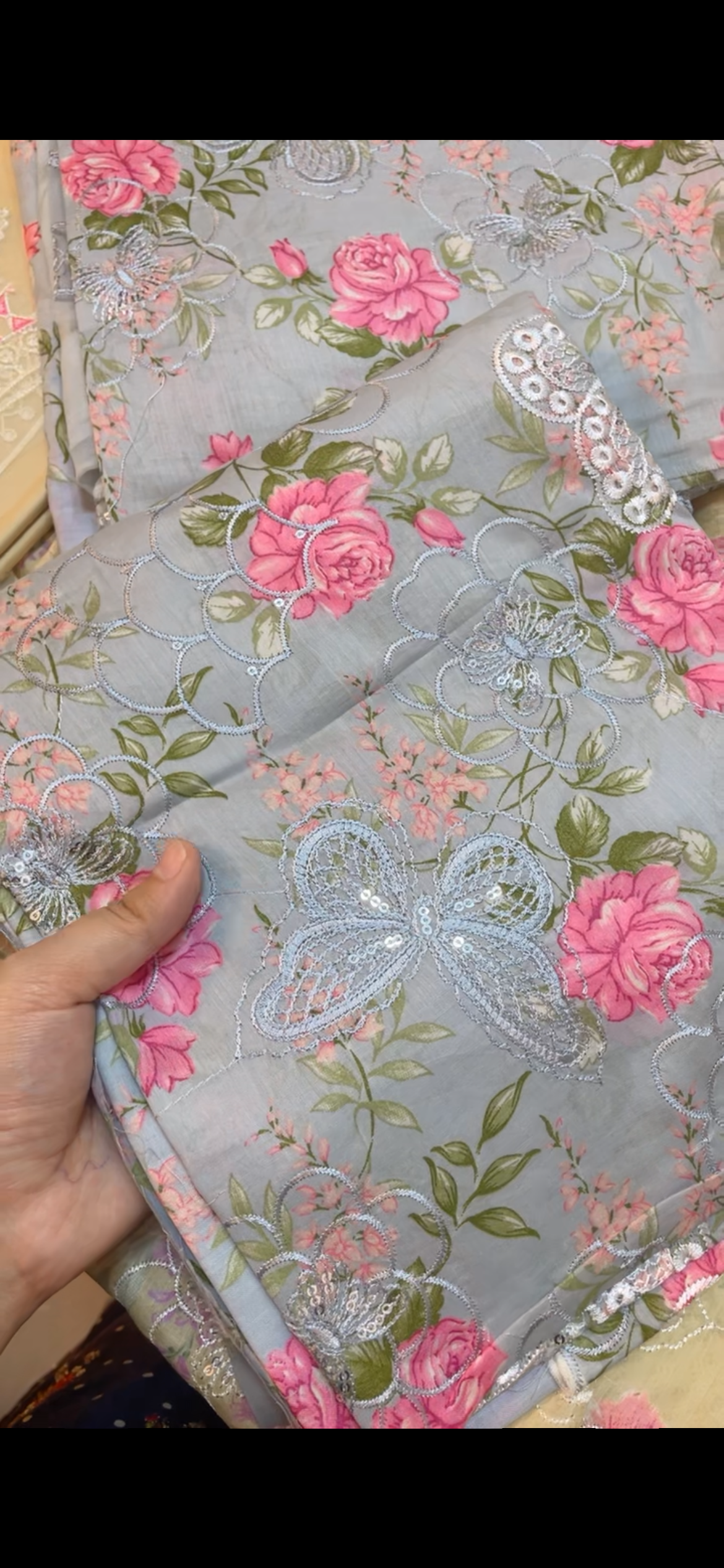 MariaB butterfly Mprint Grey
