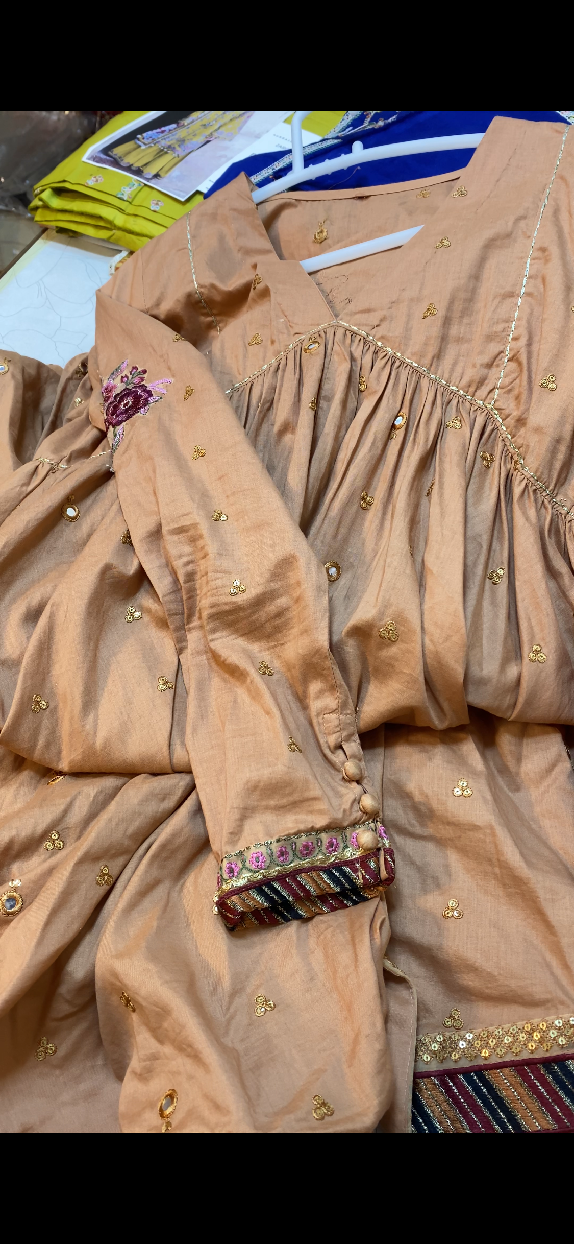 Ethnic botiq luxry heavg falare small size