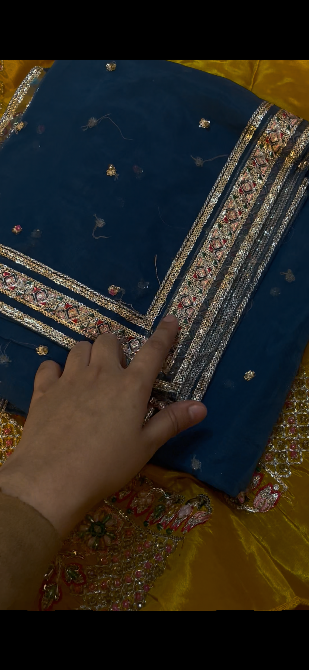 Shahid Chohan Without Trouzer