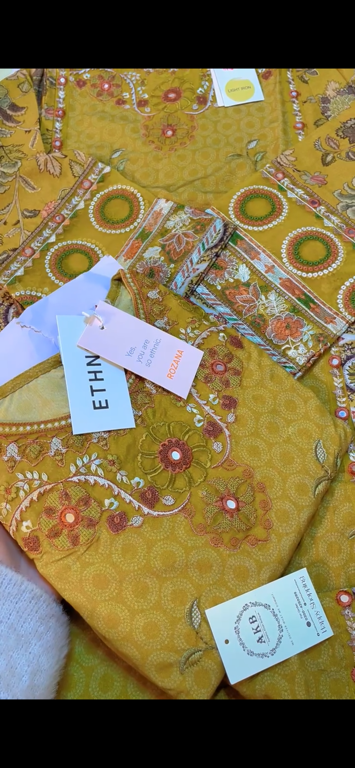 Ethnic emb luxury mstrd 2pxs Xs