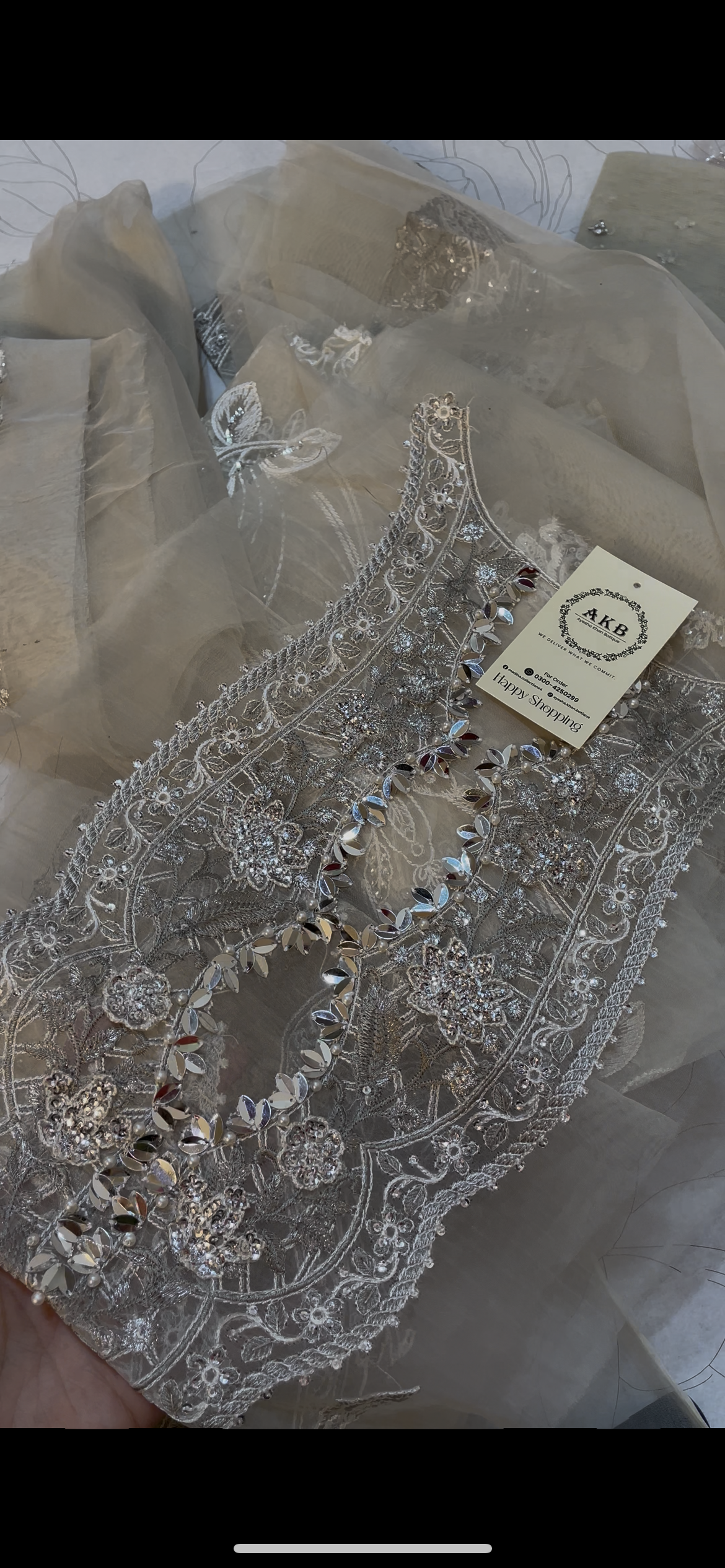 Maria B Luxury Lawn D9